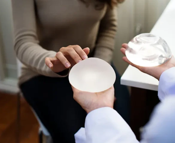 Breast Augmentation in Miami FL: How to Choose Between Silicone and Saline Breast Implants? Banner