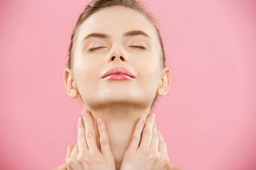 How Visible Are Facelift Scars? Banner
